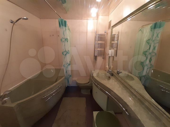 2-к. квартира, 80 м², 5/10 эт.