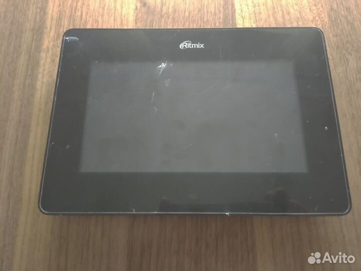 Цифровая фоторамка Ritmix RDF-702 с пультом