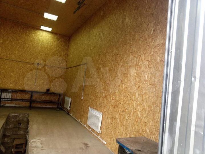 Гараж, > 30 м²