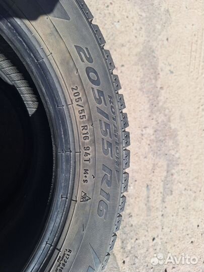 Pirelli Ice Zero 205/55 R16 94