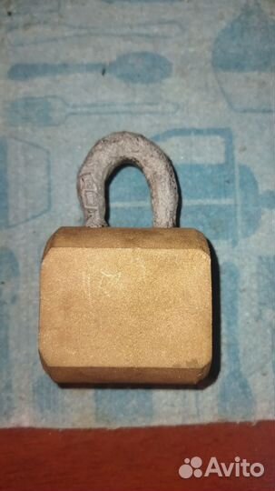 Замок навесной латунный