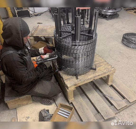 Колючая проволока егоза