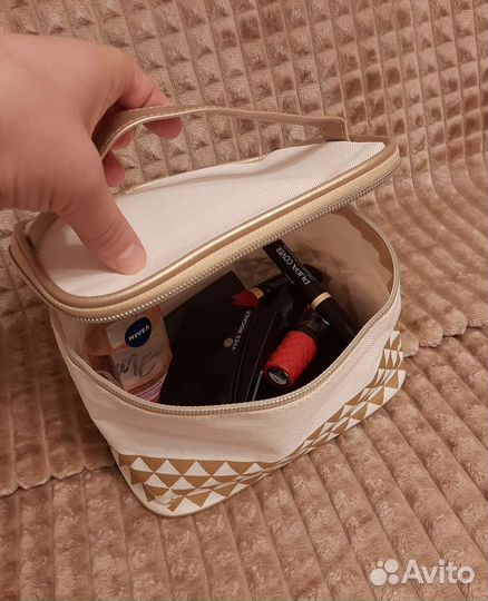 Косметика б/у пакетом в косметичке