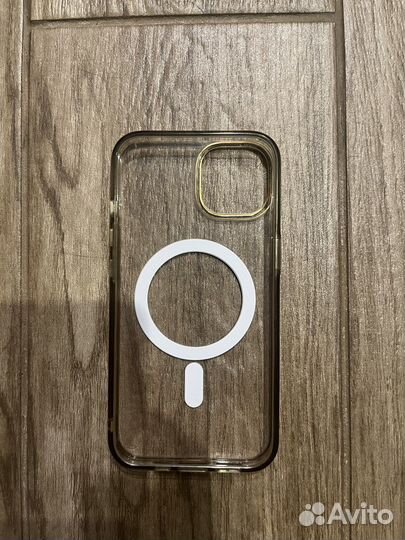 Чехол на iPhone 13 uBear