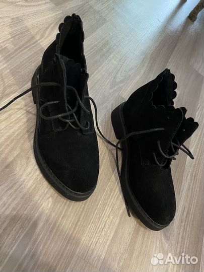 Ботинки женские