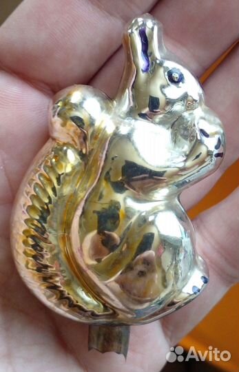 Елочная игрушка Белочка с орешком на прищепке СССР