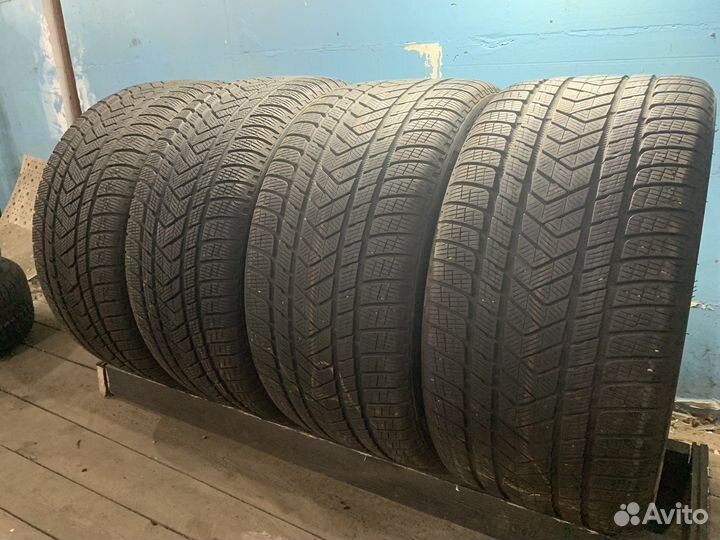 Pirelli Scorpion Winter 275/40 R21 и 305/35 R21