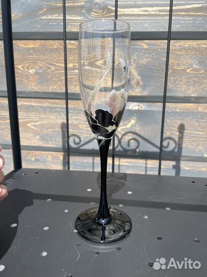 Бокалы под шампанское