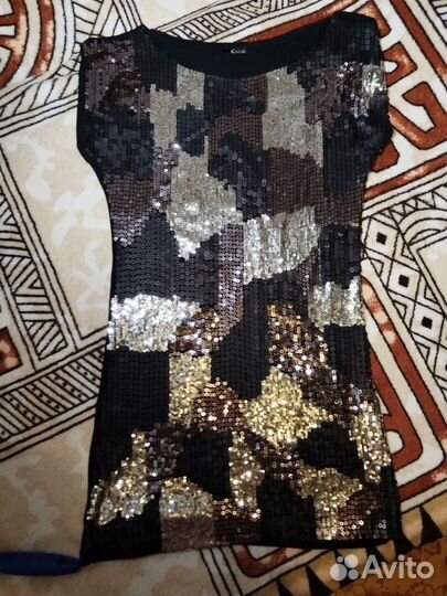 Юбка с пайетками HM