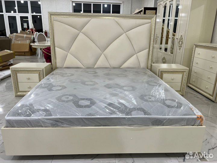 Спальня / Спальный гарнитур