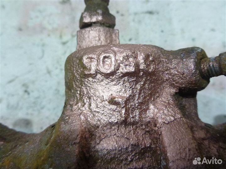 Суппорт задний левый Mitsubishi Galant E52A 1800