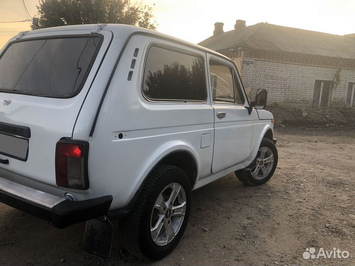 LADA 4x4 (Нива) 1.7 МТ, 1995, 150 000 км