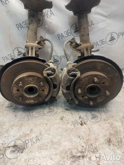 Суппорт передний Nissan Avenir W10 сd20