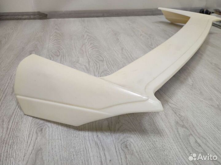 Спойлер Toyota RAV 4 XA50 2019-нв (чёрный глянец)