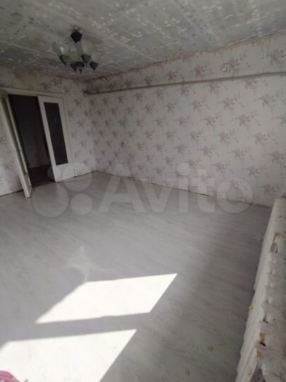 3-к. квартира, 85 м², 1/1 эт.