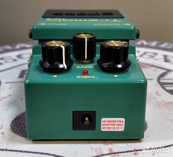 Педаль эффектов Boss Tremolo TR-2