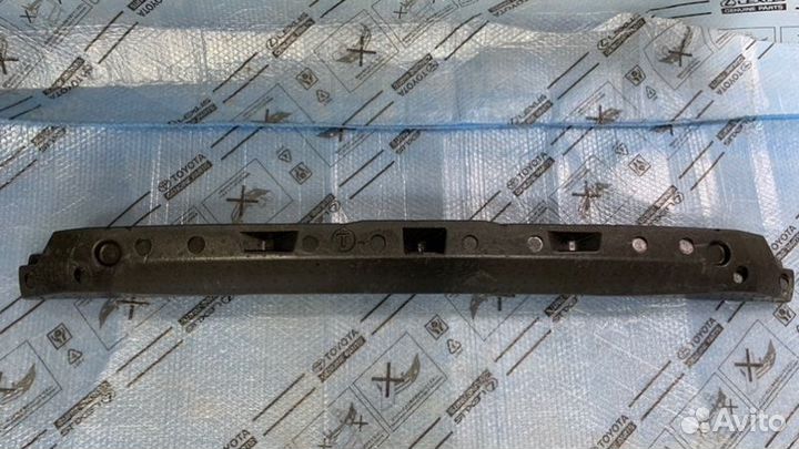 Абсорбер бампера передний Toyota Land Cruiser 200