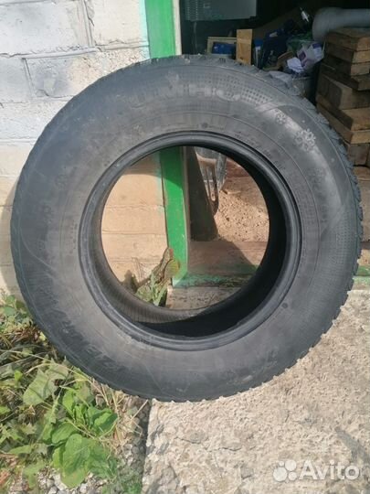 Kumho I'Zen RV Stud KC16 225/70 R16 107Q