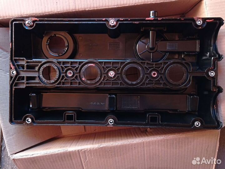 Клапанная крышка