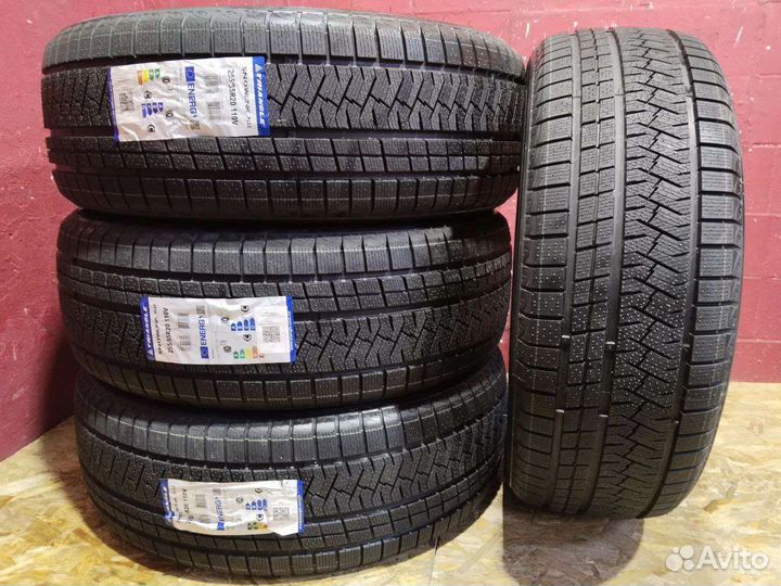 Triangle PL02 255/55 R20 110V