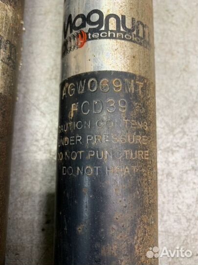 Амортизатор задний Volkswagen Caddy 3 1.9 BLS 2008