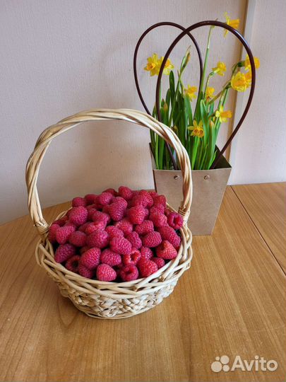 Фруктовые и ягодные корзины с доставкой