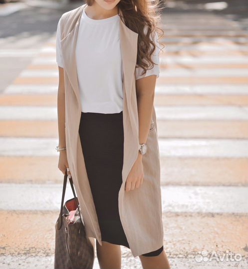 Жилет бежевый zara