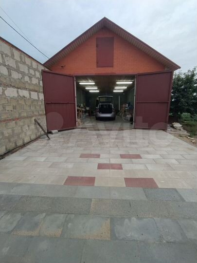 Гараж, > 30 м²