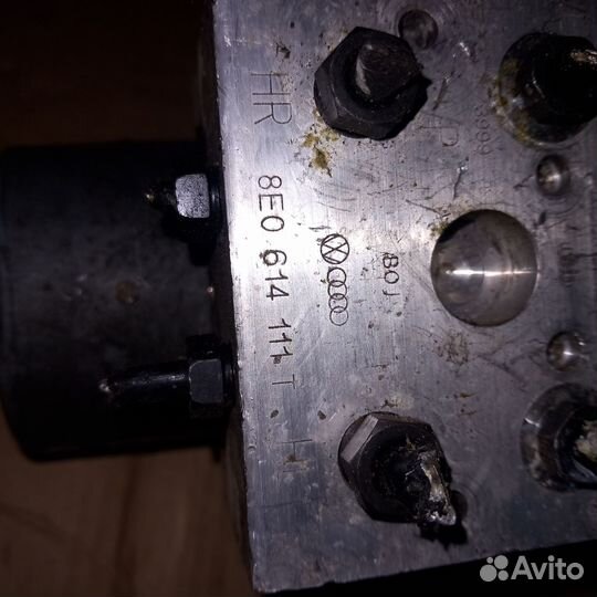Audi a4 b5 блок ABS 8E0614111T