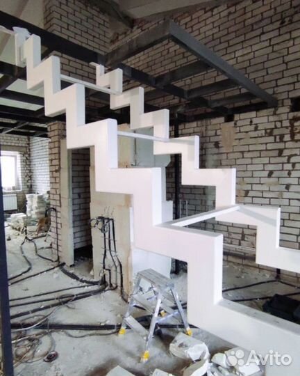 Лестница из металла