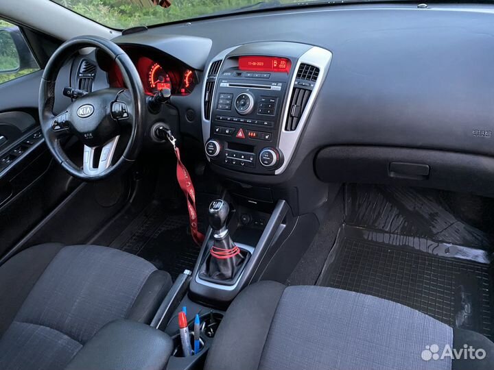 Kia Ceed 1.6 МТ, 2012, 243 000 км