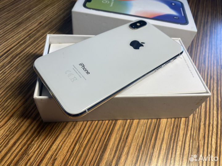 iPhone X, 256 ГБ
