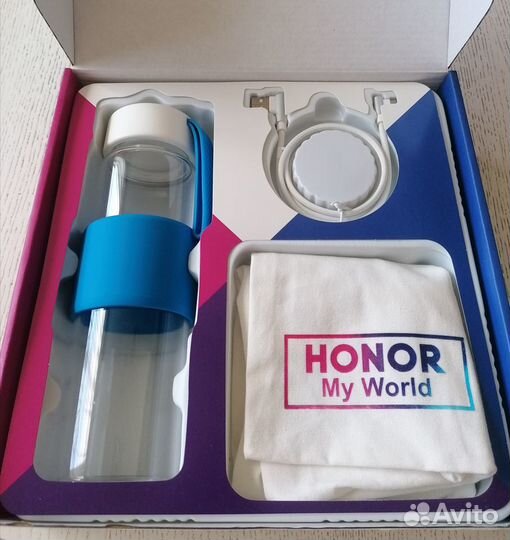 Набор подарочный Honor. Новый