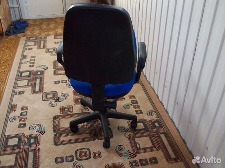 Компьютерное кресло