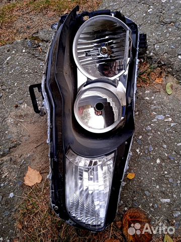 Фара правая на lancer 10