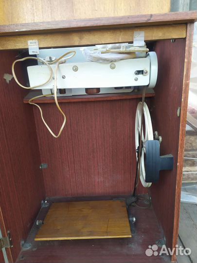 Швейная машинка чайка 134