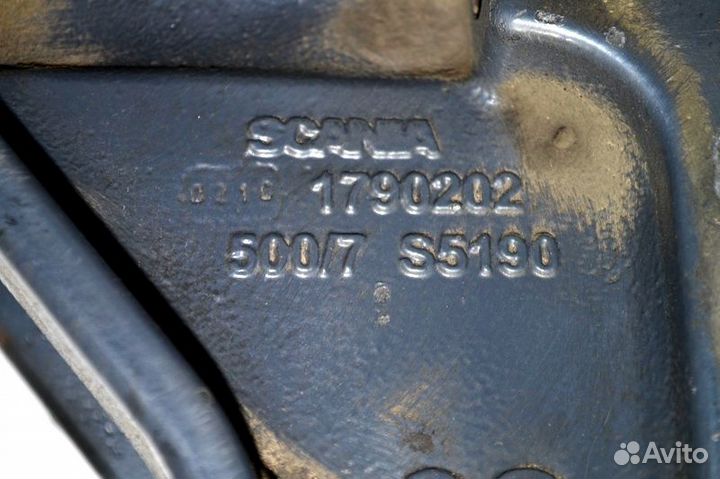 Кронштейн реактивной тяги, переднего моста, правый