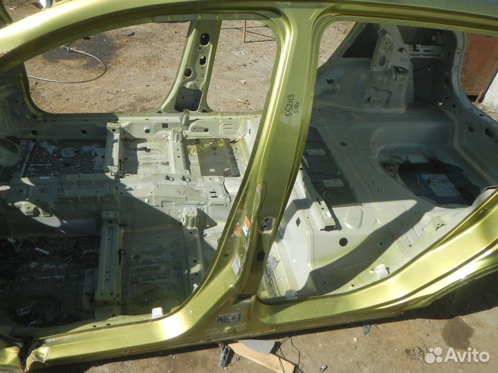 Б/У Б/У Стойка кузова центральная левая, Suzuki