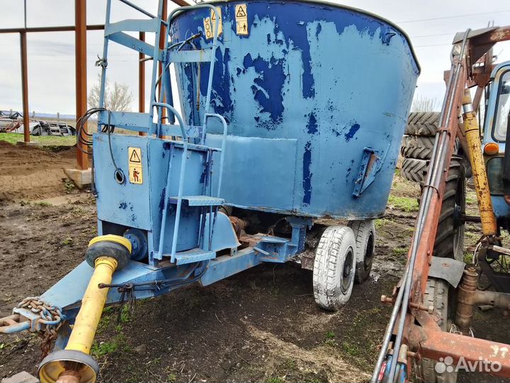 Миксер кормораздатчик кис-8 бу