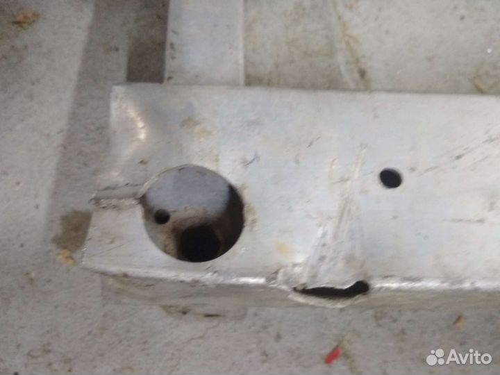 Подрамник, передняя часть Infiniti FX s51, QX