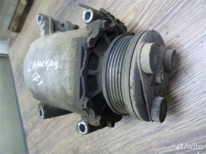 Компрессор кондиционера Mitsubishi Lancer CS1A