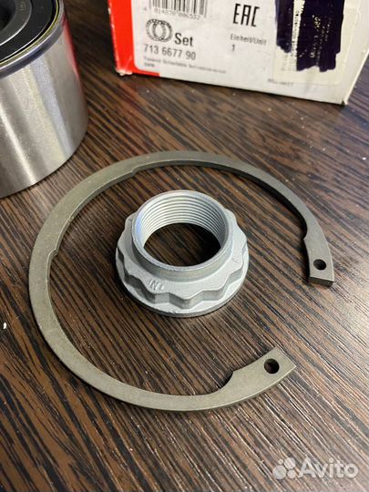 Подшипник ступицы передний FAG 713667790