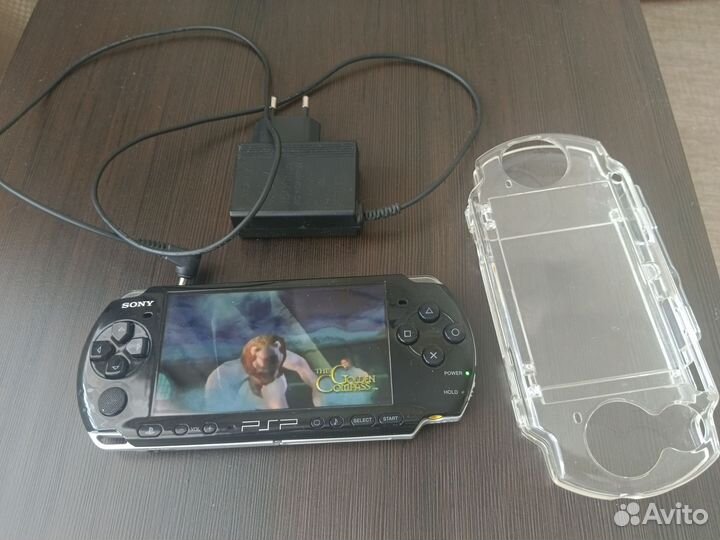 Sony PSP 3008 прошитая+ флешка на 64 Гб