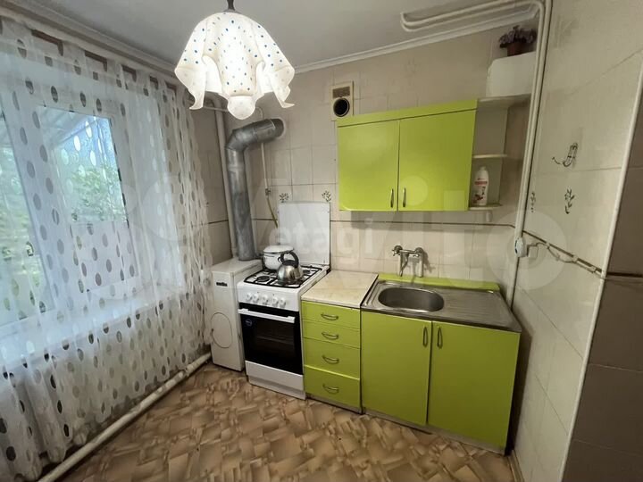 4-к. квартира, 71,2 м², 1/2 эт.