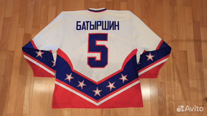 Хоккейный свитер