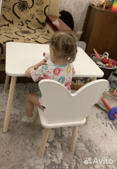 Детский стол и стул (новый)