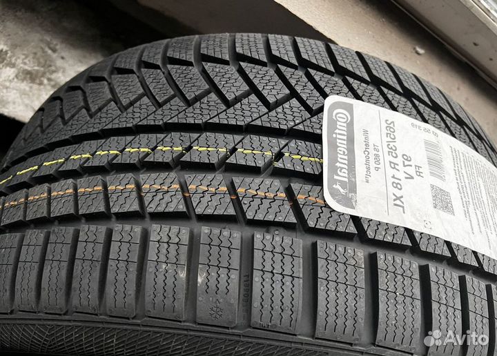 Continental ContiWinterContact TS 850 P 245/40 R18 и 265/35 R18 V