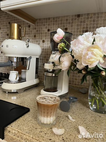 Кофемашина smeg