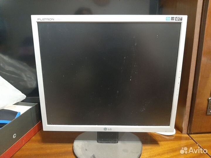 Монитор LG 17