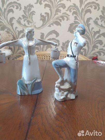 Статуэтки казачка с казаком